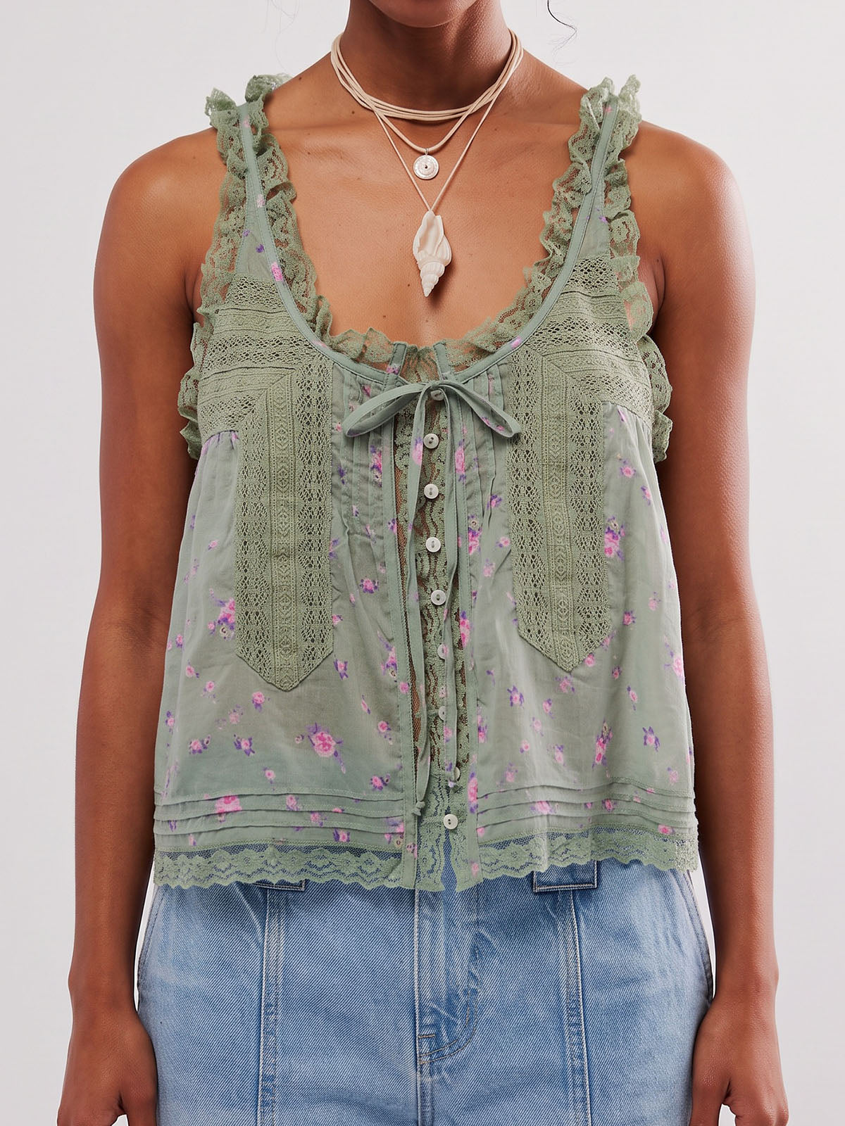 Boho Chic Ruffled Tie Front Button Up Resort Lace Trim Crop Tank Top