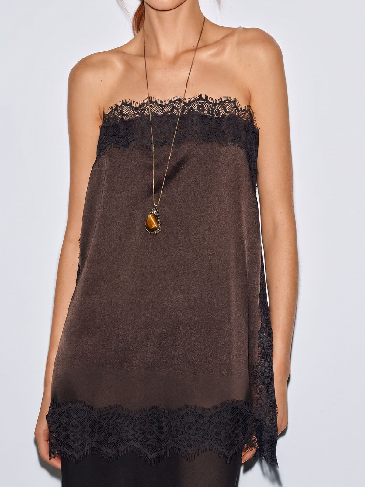 Feminine Floral Lace Trim Strapless Side Slit Resort Longline Satin Top